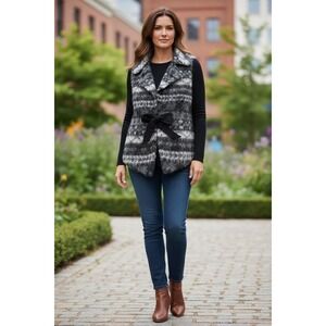 Karen Kane Women's Textured Black White Patterned Vest with Tie Detail Size L